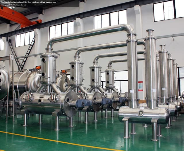 Industrial dehydration thin film heat-sensitive evaporator