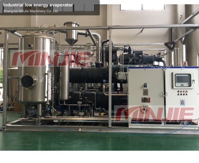 Industrial low energy evaporator