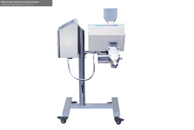 Medical metal detector for pharmaceuticals