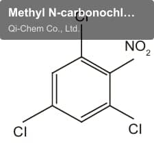 Methyl N-carbonochloridoyl-N-[4-(trifluoromethoxy)phenyl]carbamate