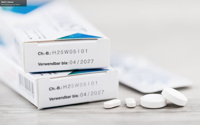 HWI pharma services GmbH offer service "Batch release"