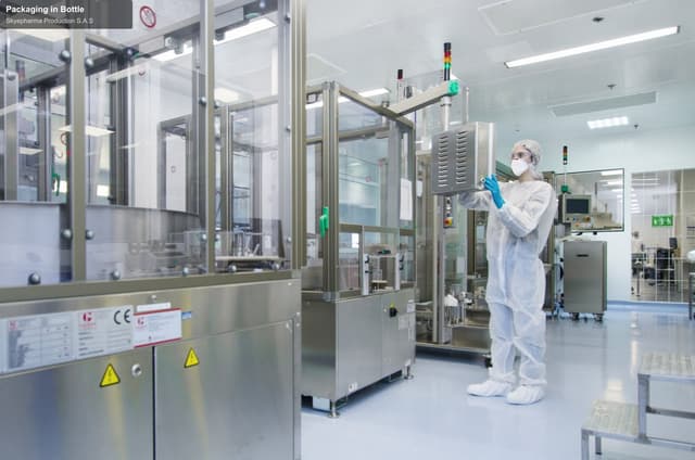 Skyepharma Production S.A.S offer service "Packaging in Bottle"
