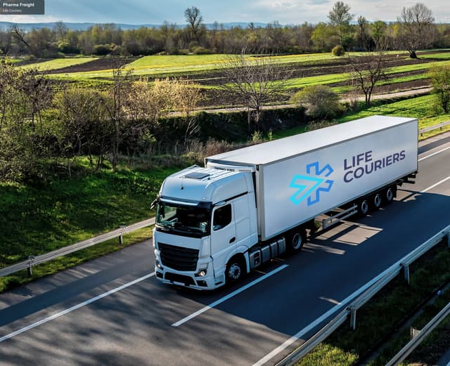 Life Couriers offer service "Pharma Freight"