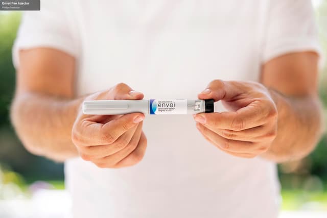 Phillips Medisize sell "Envoi Pen Injector"