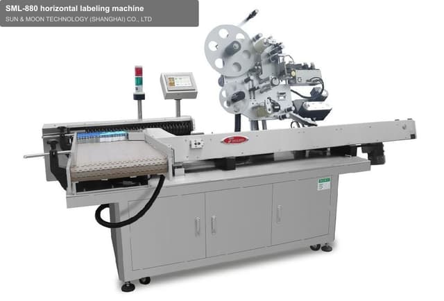 SML-880 horizontal labeling machine